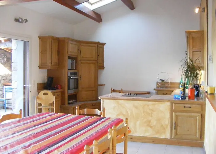 Nyaraló Lestival, Le