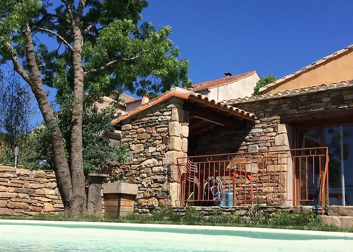 Lestival, Le Nyaraló